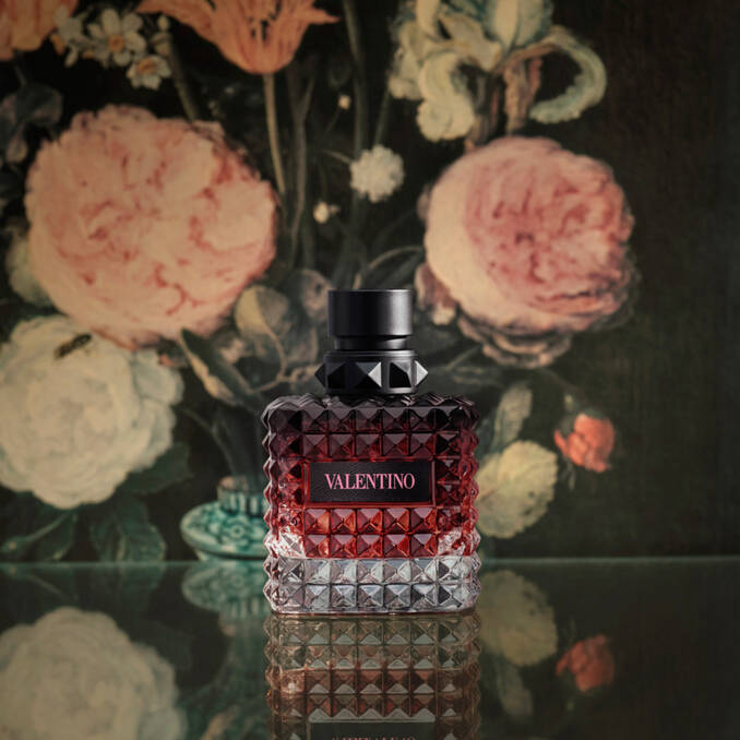Valentino Born in Roma Donna Eau de Parfum Intense 3.4 oz for Women